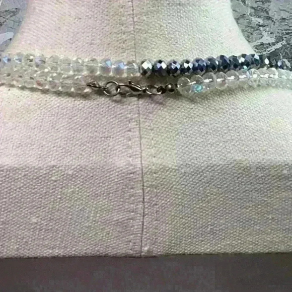 AB Clear and Silver Glass Necklace Vintage - Picture 4 of 4